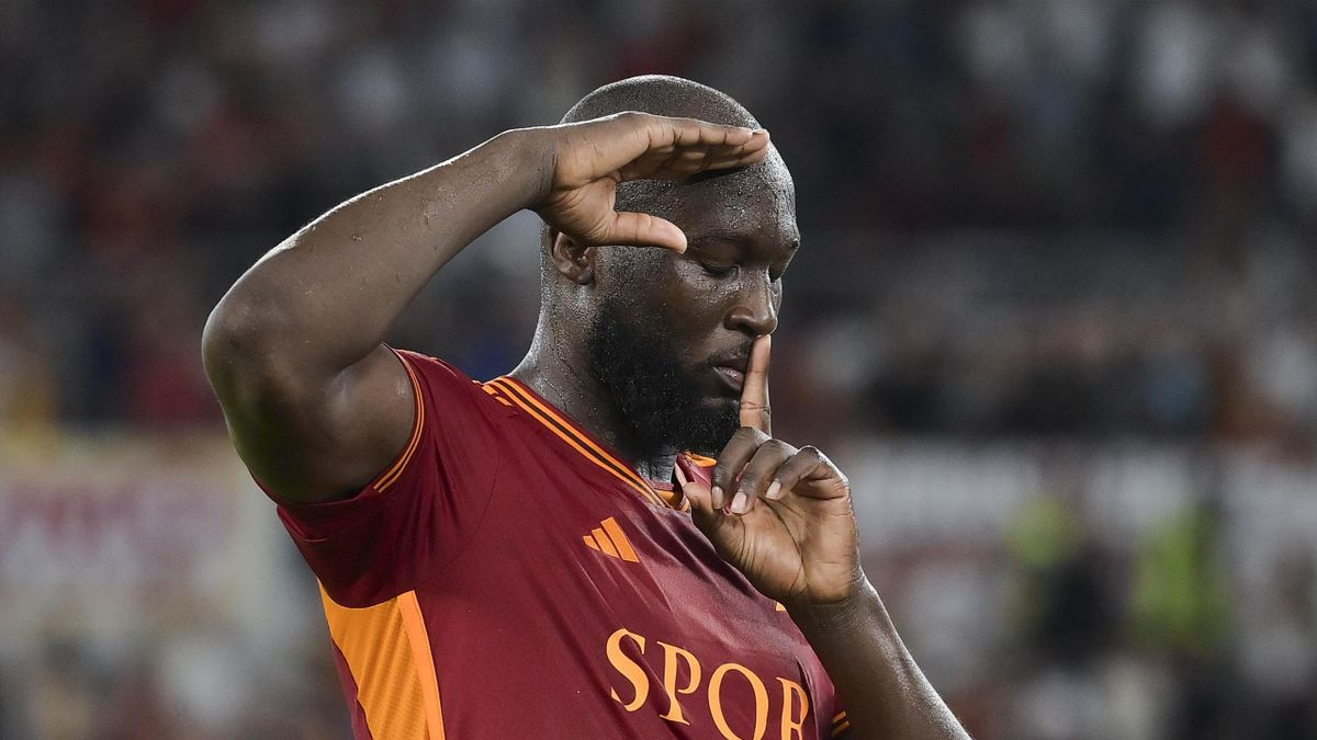 Lukaku là một trung phong đậm chất cổ điển